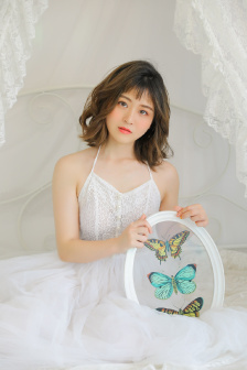 《美丽小蜜桃4